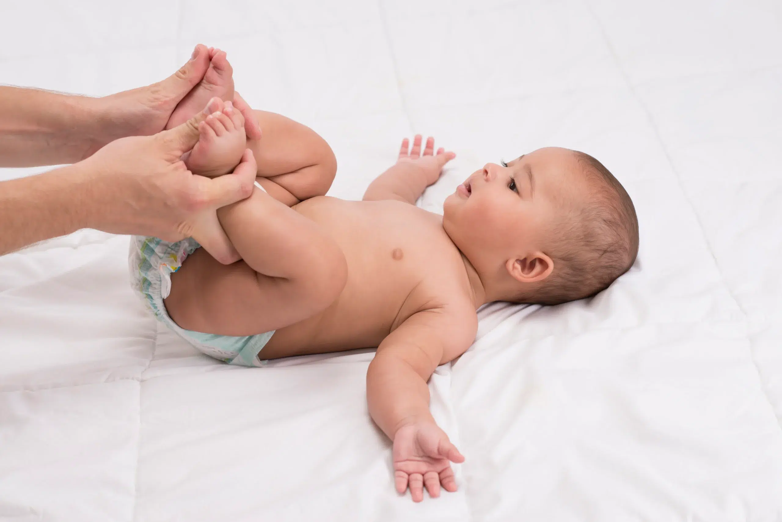 علاج امساك الرضع بخطوات سهلة وبسيطة