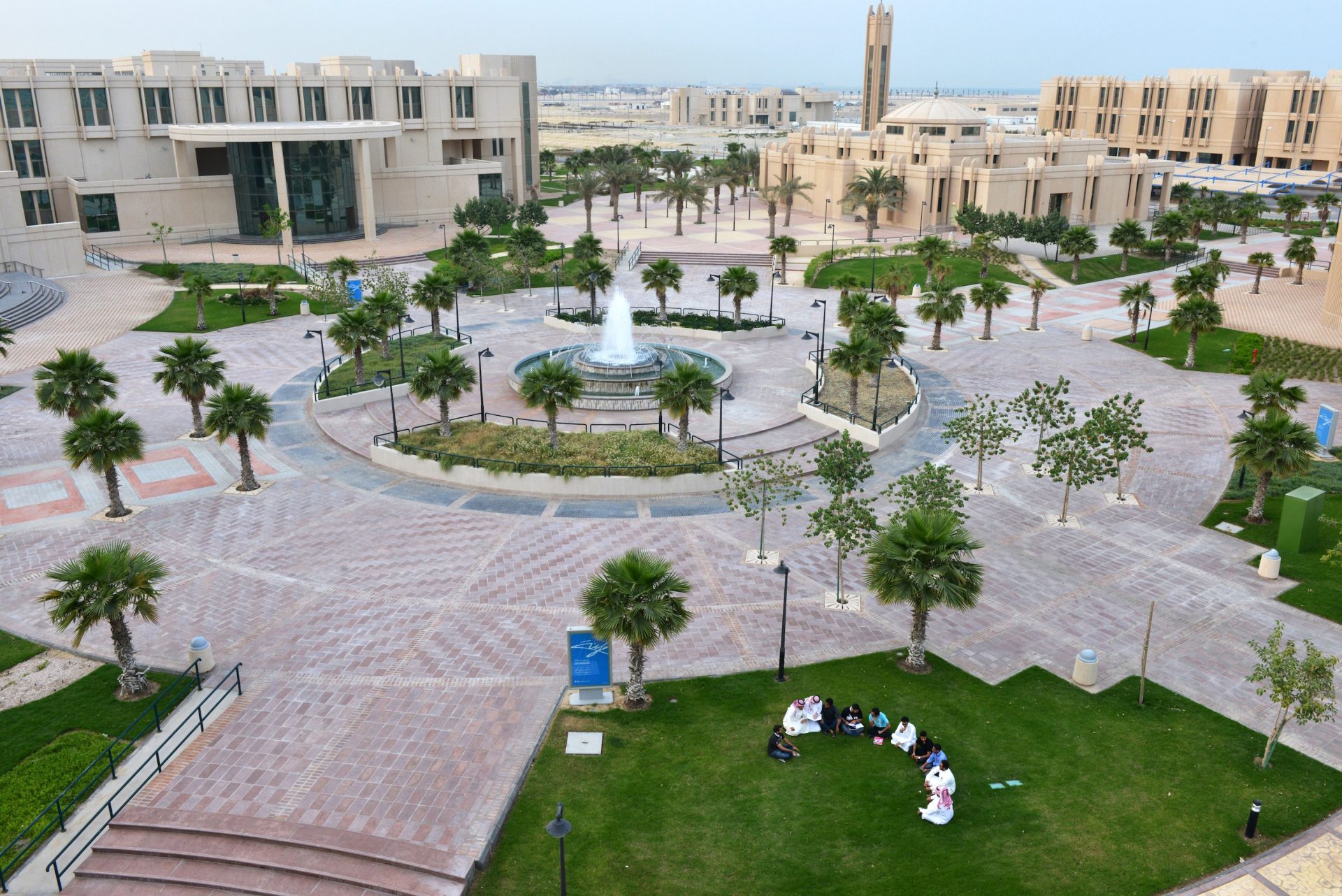 جامعة الإمام تطرح وظائف 