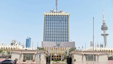وزارة الإعلام الكويتية تعلن عن إجراء رادع للمسيئين للدولة عبر الأعمال الفنية