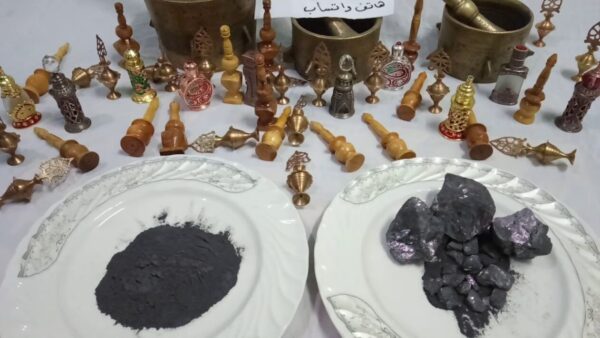 معلومات عن كحل الاثمد الاصلي عند عبدالصمد القرشي وسعره 1 معلومات عن كحل الاثمد الاصلي عند عبدالصمد القرشي وسعره