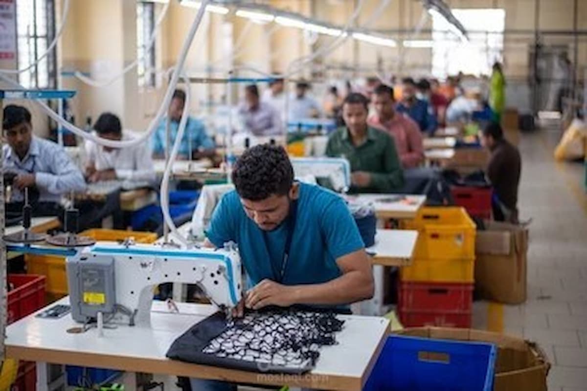 دراسة جدوى مشروع مصنع ملابس داخلية