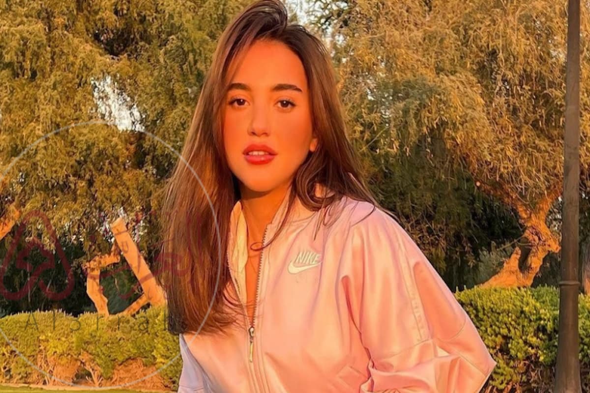 من هي سارة الورع؟! الصور والسيرة الذاتية - ويكيبيديا 1 من هي سارة الورع