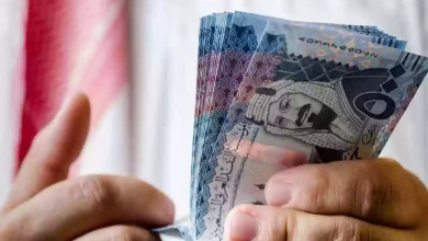 إيداع 1200 ريال بدل غلاء المعيشة يضم رواتب المتقاعدين والتأمينات