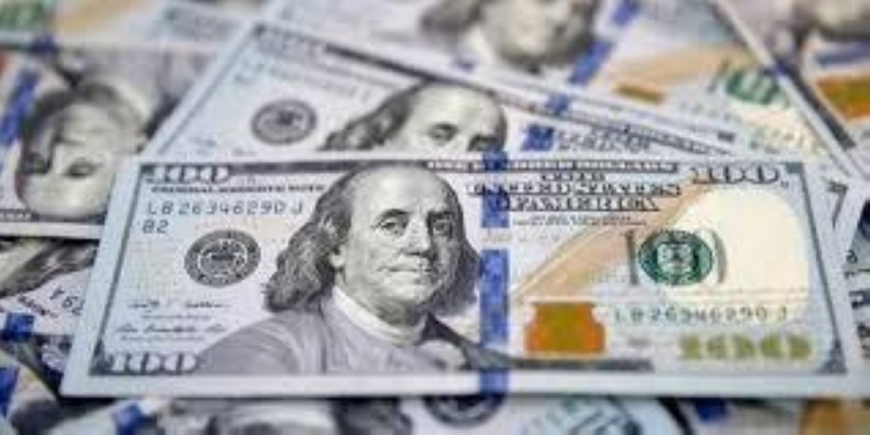 تراجع الدولار الأمريكي في بداية تداولاته 1 2447686.jpgw800q100fjpg
